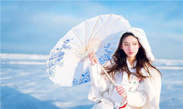 富蕴试管代怀生子多少钱一个？助孕之路的费用分析与方案选择