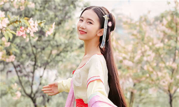 富蕴三代试管包成功价格表：助你圆梦婴儿的真实成本